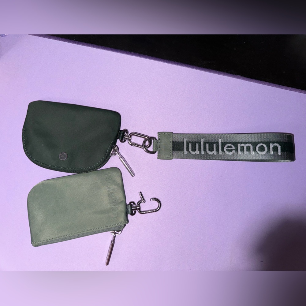 Lululemon dual pouch wristlet *wordmark